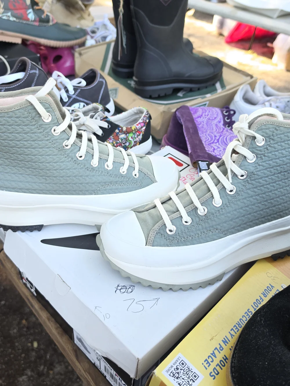 Converse high top